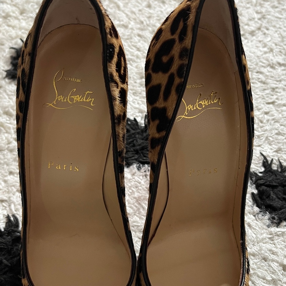 ❌SOLD❌Christian Louboutin size 37 so Kate 120 pumps pony hair leopard black - Picture 4 of 11